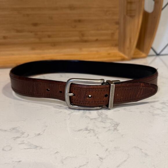 Columbia reversible black brown leather belt size 32 unisex casual versatile - Picture 1 of 7